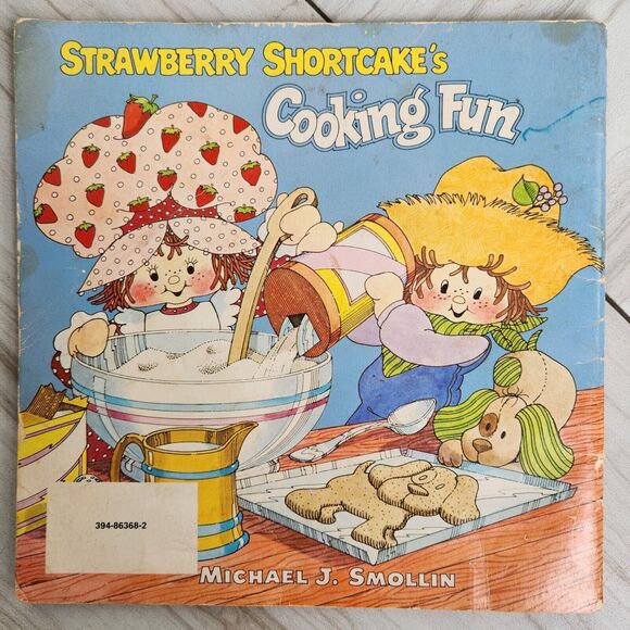 Strawberry Shortcake's Cooking Fun Vintage Book by Michael J. Smollin 1980 - Picture 2 of 15